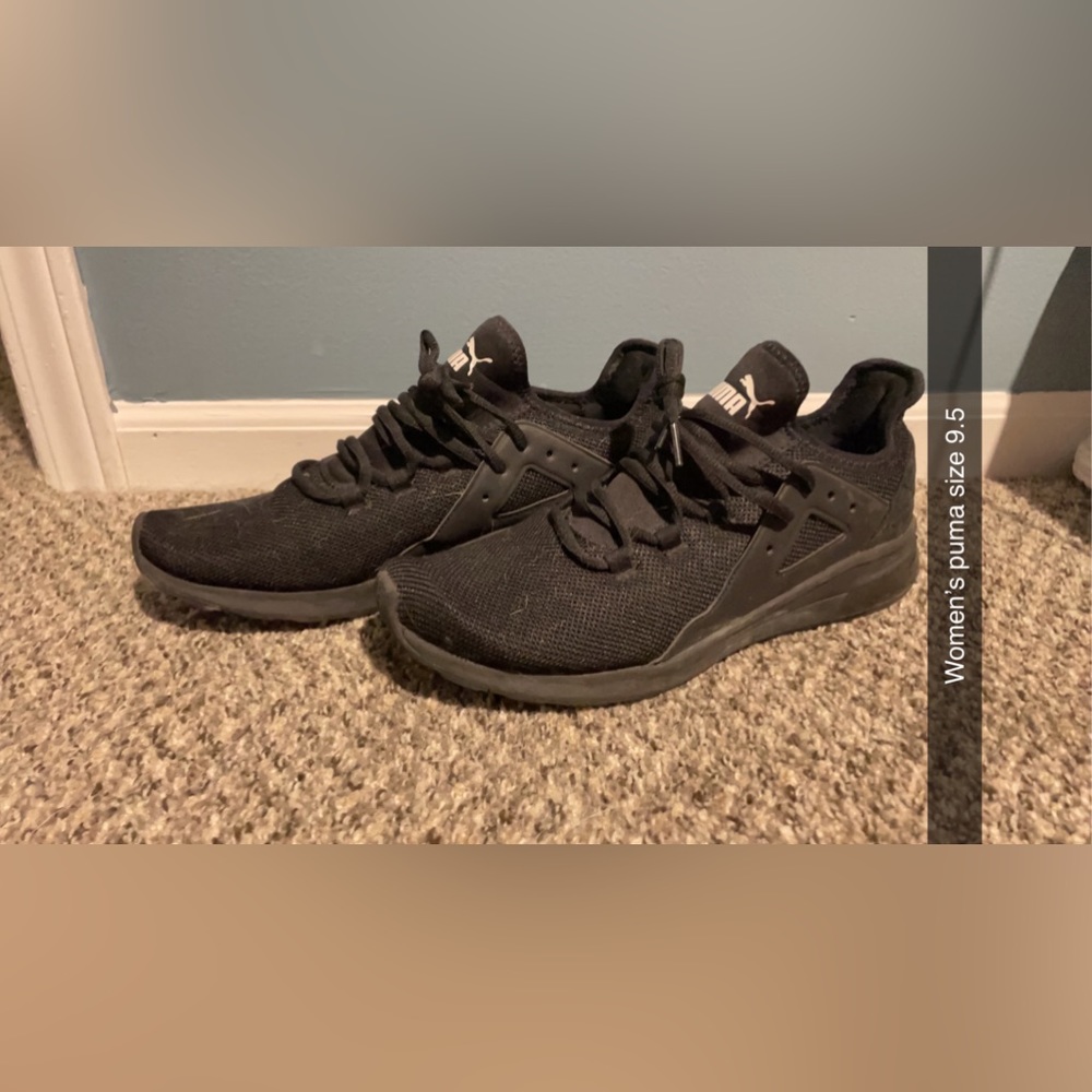 Womens pumas